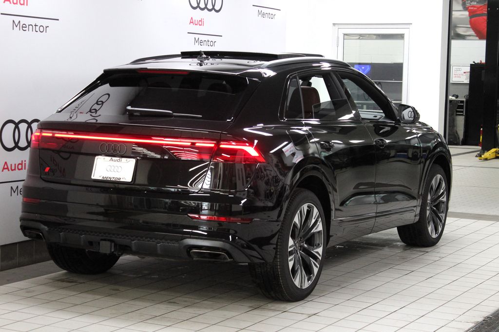 2025 Audi Q8 Premium Plus 6