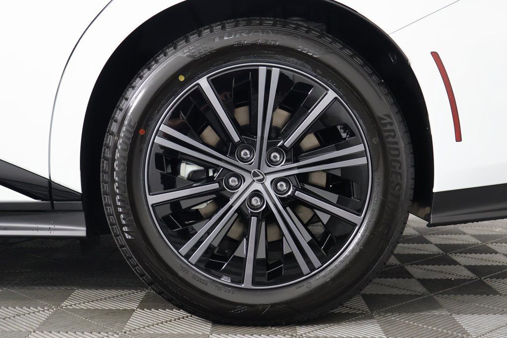 Thumbnail: 2026 Lexus ES - 10