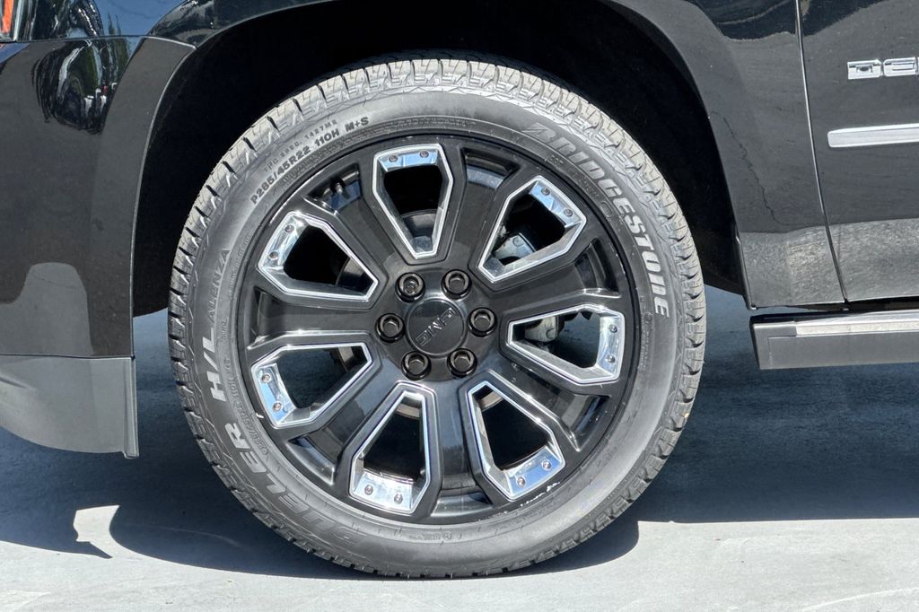 used 2019 GMC Yukon car, priced at $39,955