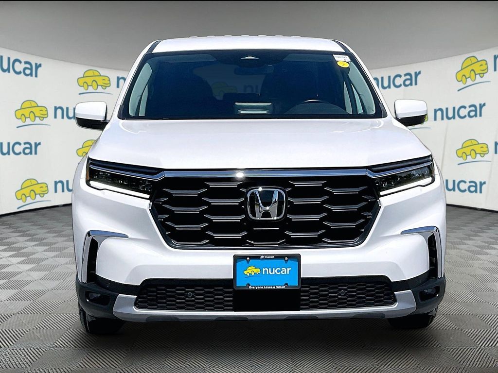 2025 Honda Pilot — photo 2