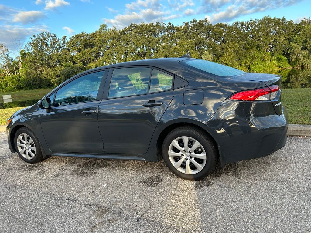 Thumbnail: 2025 Toyota Corolla - 3
