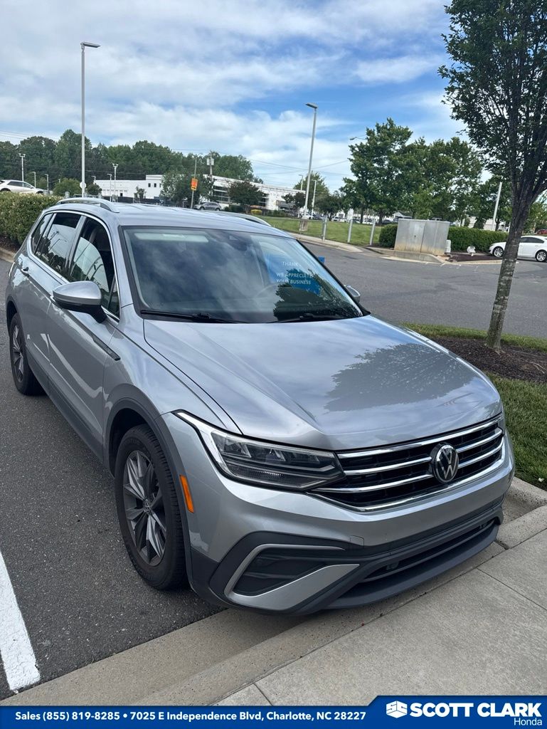 2024 Volkswagen Tiguan 2.0T SE's photo