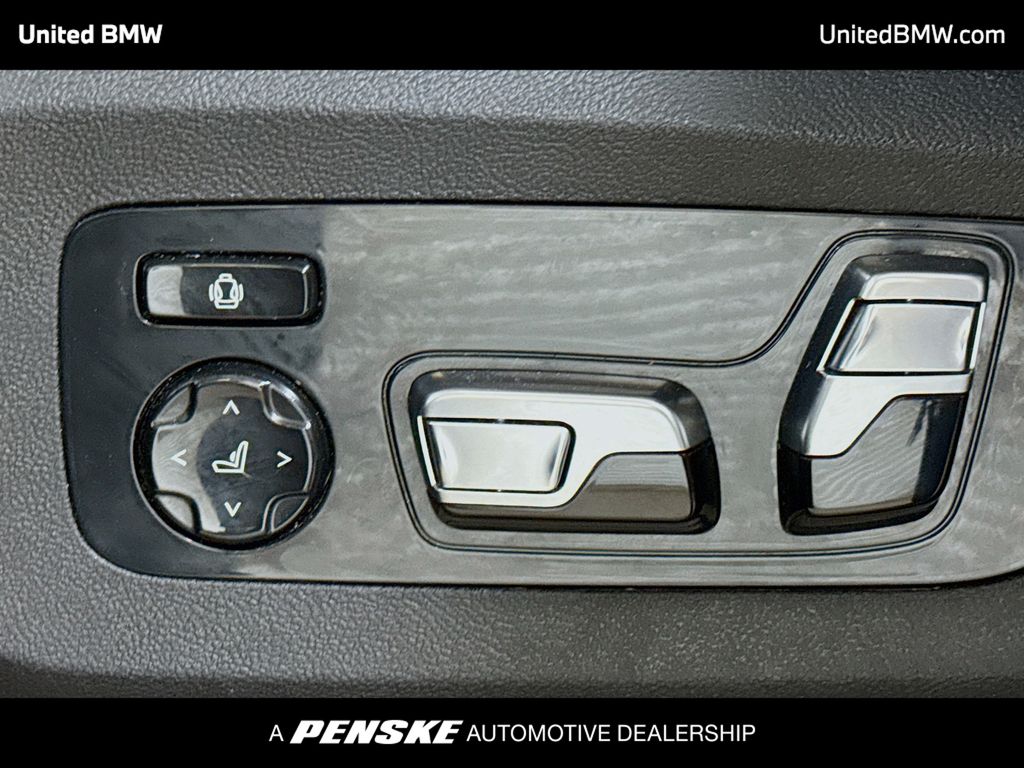 Thumbnail: 2024 BMW X7 - 4