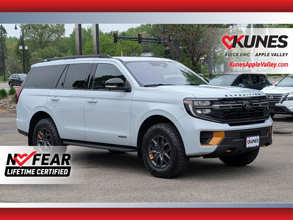 Silver Metallic 2025 Ford Expedition Tremor 4WD SUV / Crossover Four-Wheel Drive Automatic