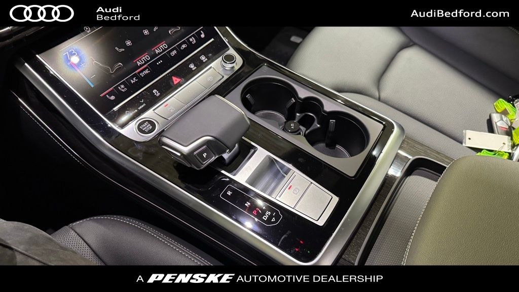 Thumbnail: 2026 Audi Q8 - 17