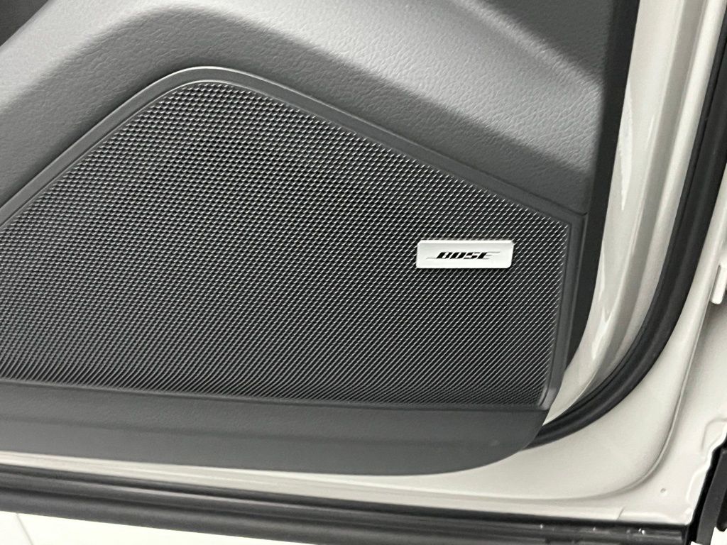 Thumbnail: 2026 Porsche Cayenne - 19