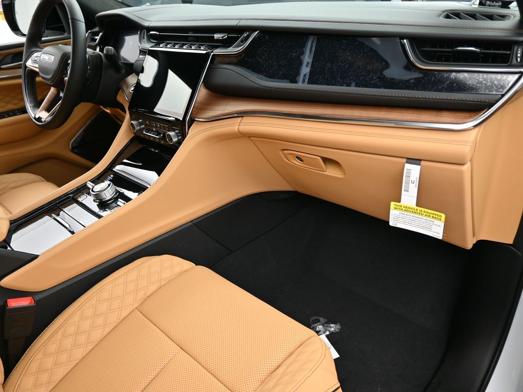 New 2025 Bright White Clearcoat Jeep Summit image 41