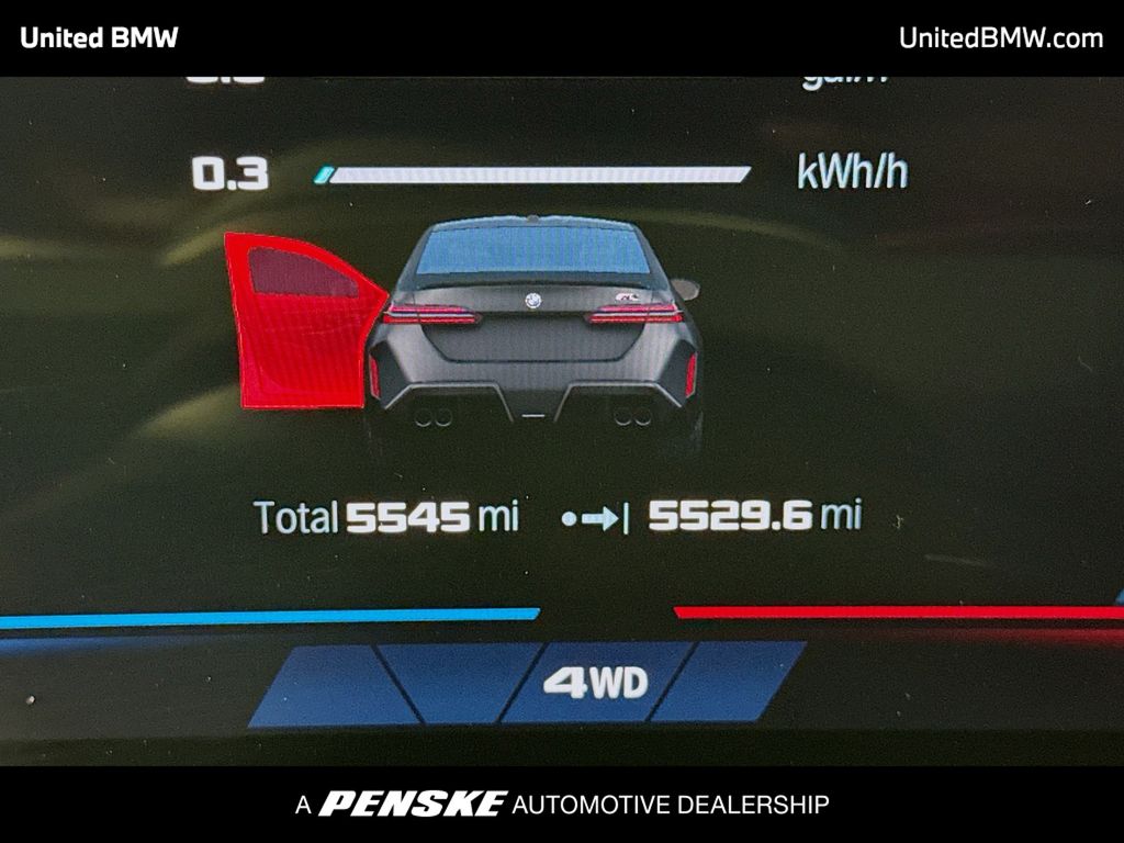 Thumbnail: 2025 BMW M5 - 7