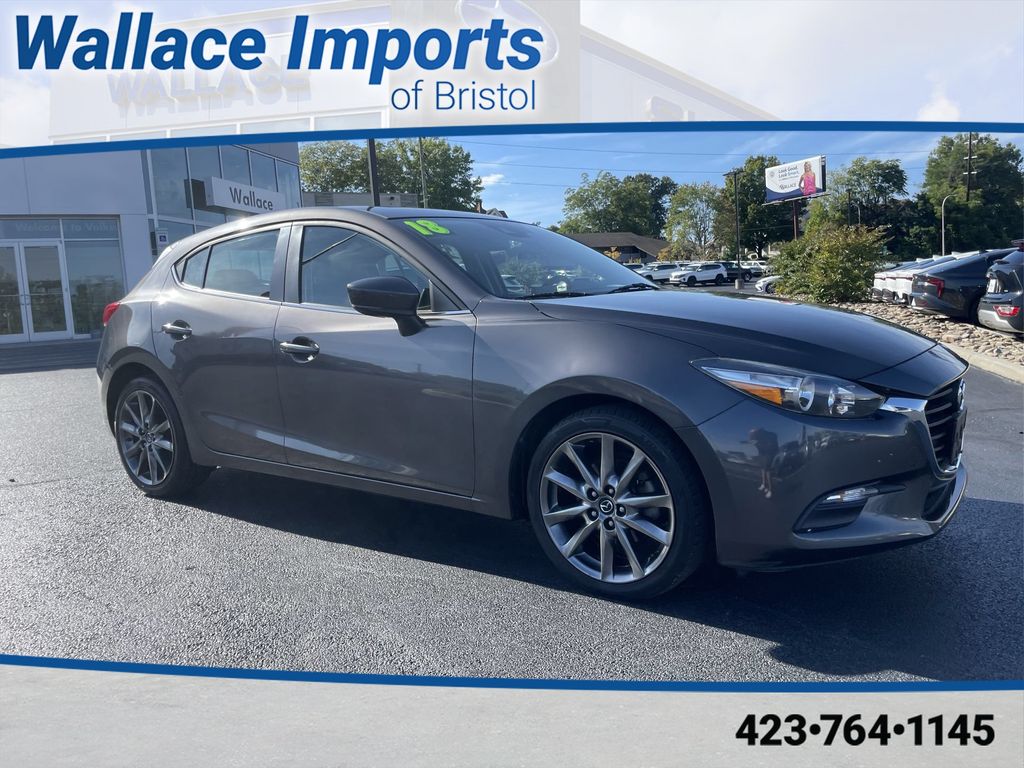 Machine Gray Metallic 2018 Mazda MAZDA3 Hatchback Front-Wheel Drive 6-Speed Manual
