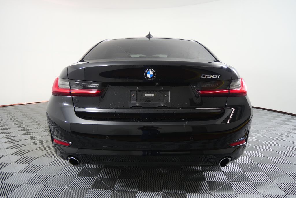 Thumbnail: 2019 BMW 3 Series - 4