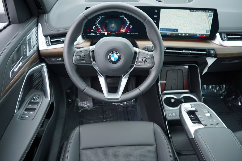 2025 BMW X1 xDrive28i 16