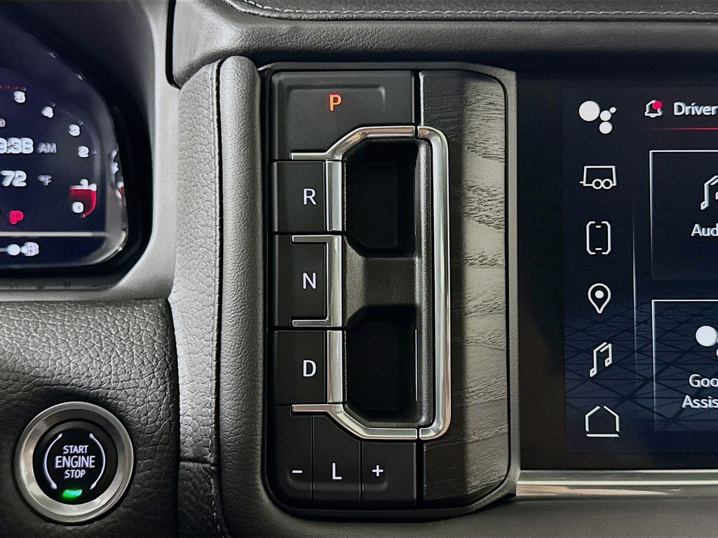 2022 GMC Yukon Denali photo
