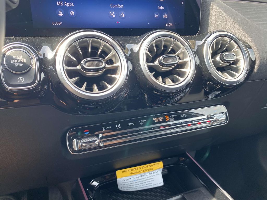 2025 Mercedes-Benz GLA 250 31