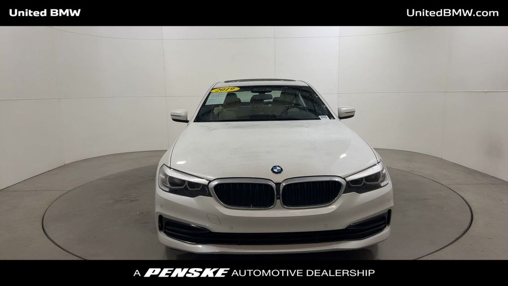 2019 BMW 5 Series 530i 3