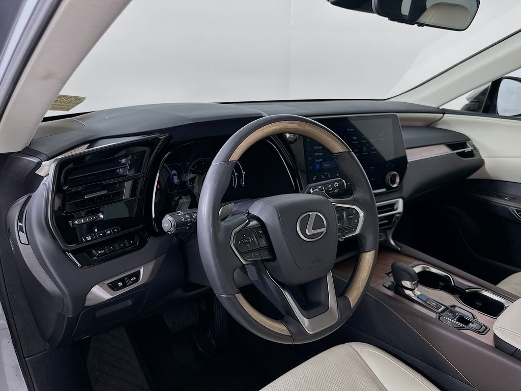 Thumbnail: 2023 Lexus RX - 9