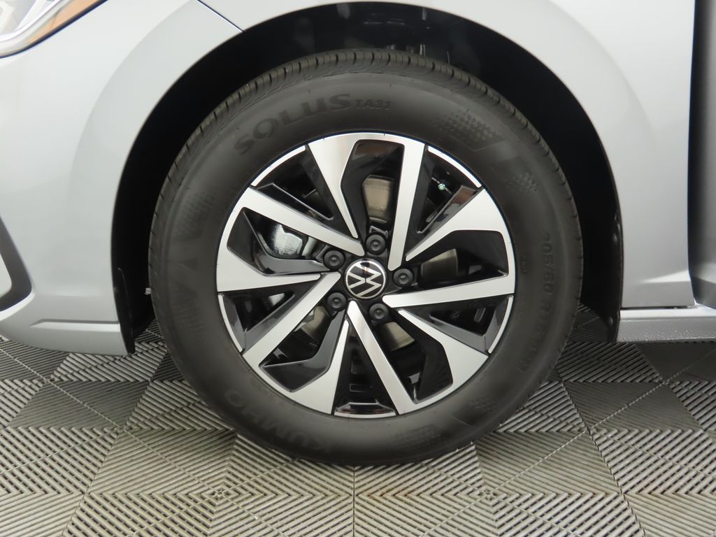 Thumbnail: 2025 Volkswagen Jetta - 30