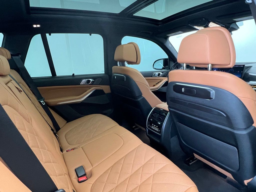 Thumbnail: 2024 BMW X5 - 9
