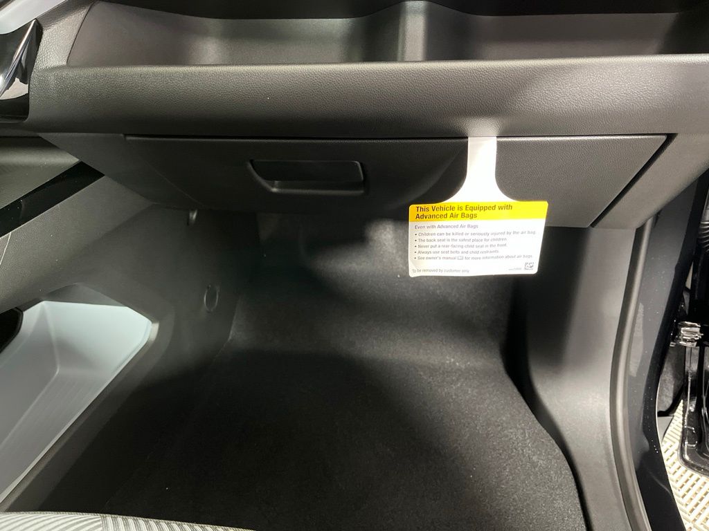 Thumbnail: 2027 Chevrolet Bolt EV - 20