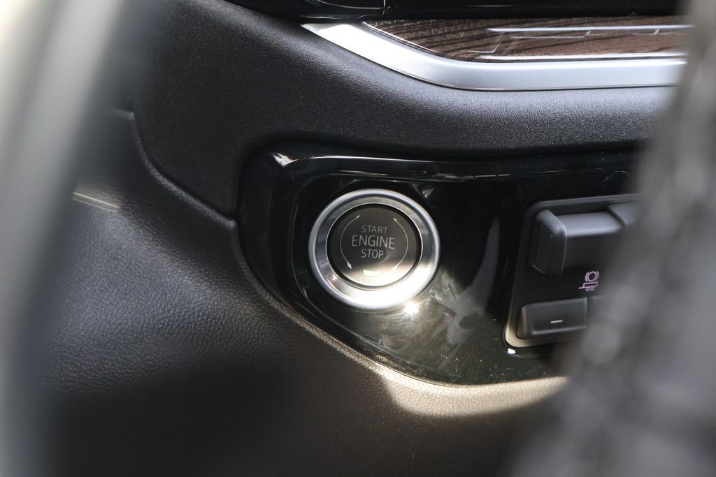 Thumbnail: 2026 Chevrolet Silverado 1500 - 32