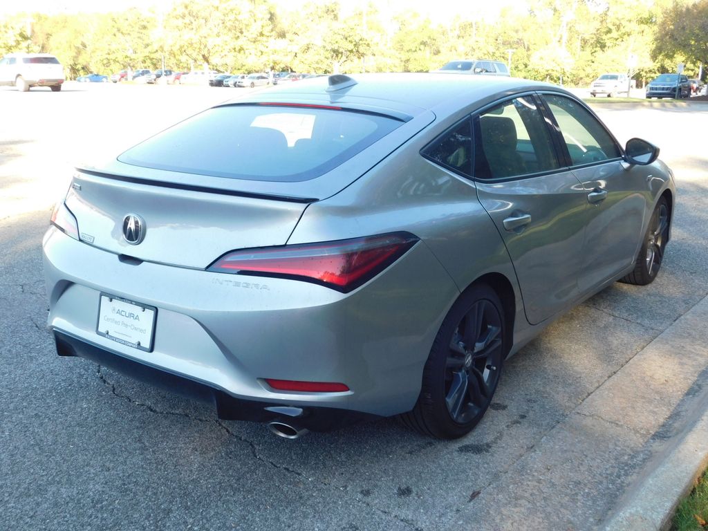 Thumbnail: 2023 Acura Integra - 11