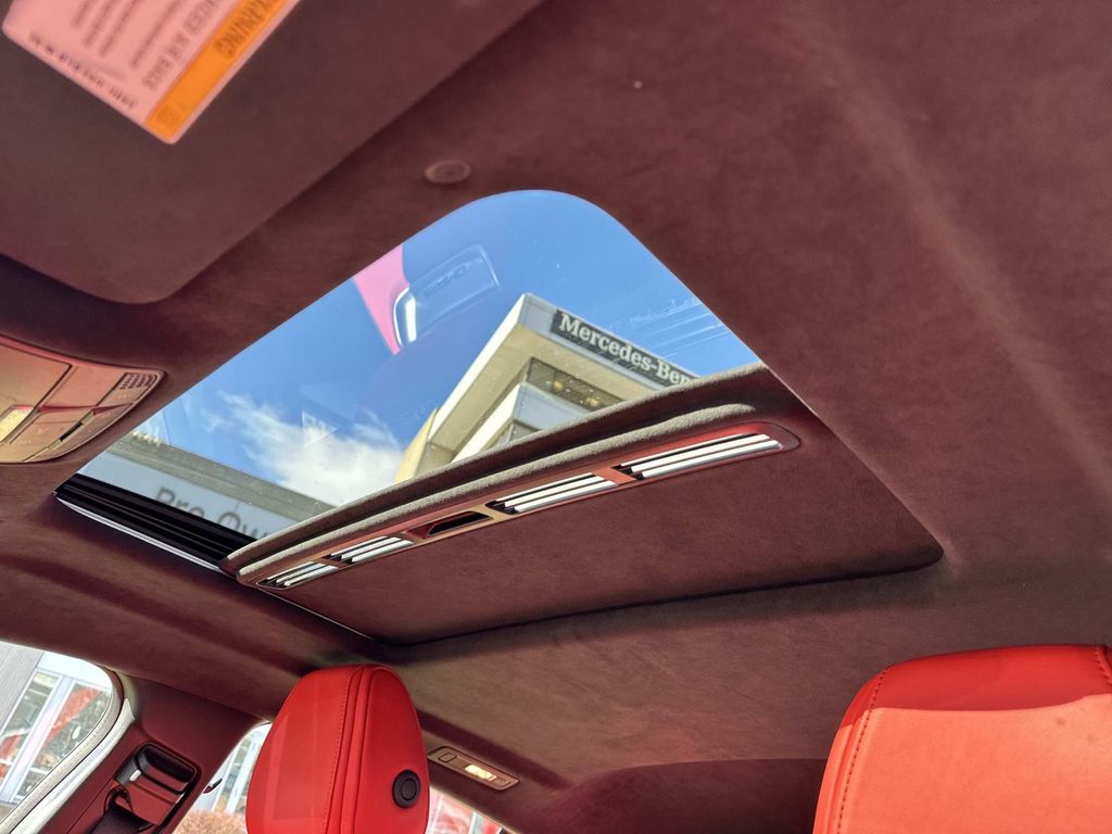 Thumbnail: 2022 Mercedes-Benz AMG GT - 32