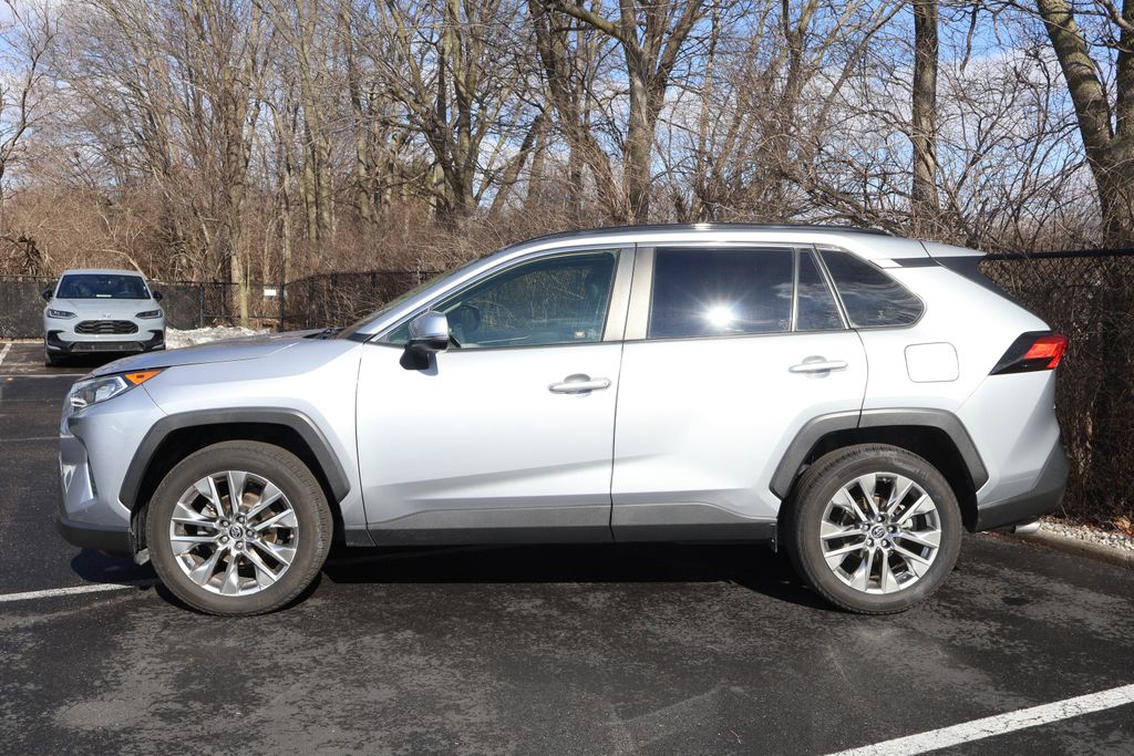 2019 Toyota RAV4 XLE Premium 4