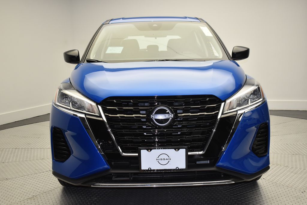 Thumbnail: 2025 Nissan Kicks - 2
