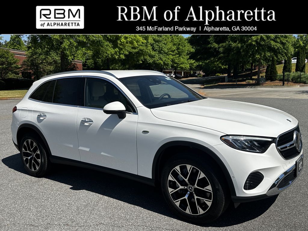 White 2025 Mercedes-Benz GLC GLC 350e 4MATIC SUV / Crossover All-Wheel Drive 9-Speed Automatic