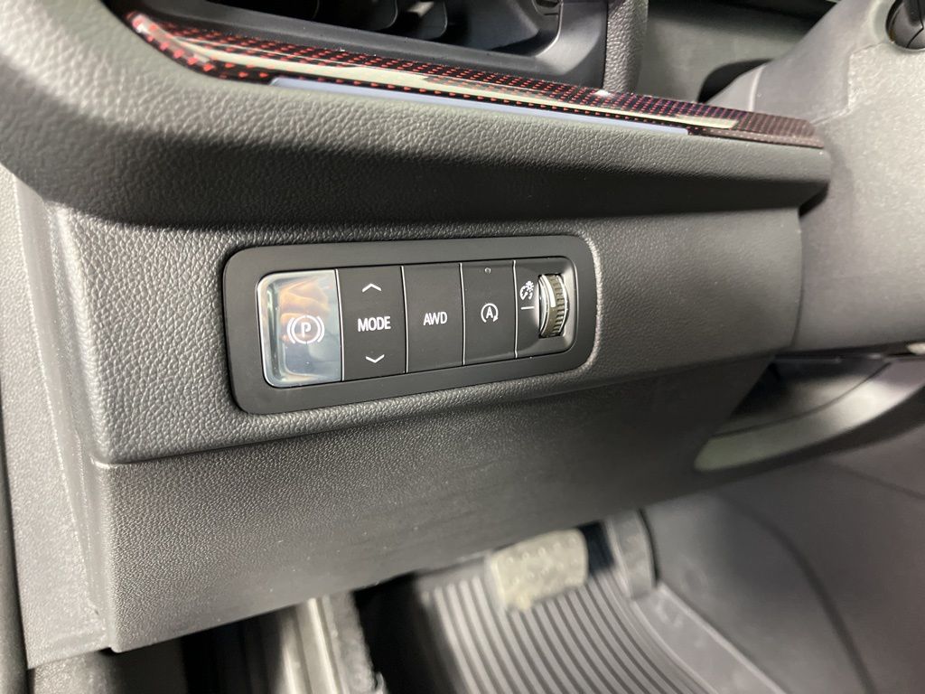 Thumbnail: 2026 Chevrolet Traverse - 30