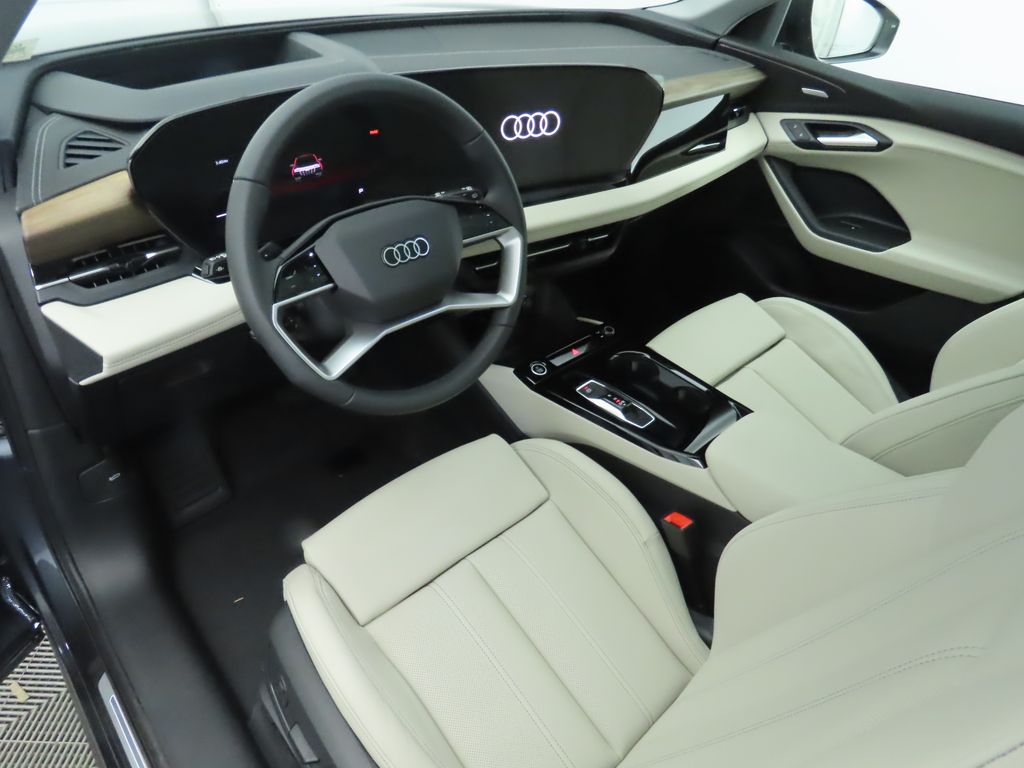 Thumbnail: 2025 Audi Q6 e-tron - 10