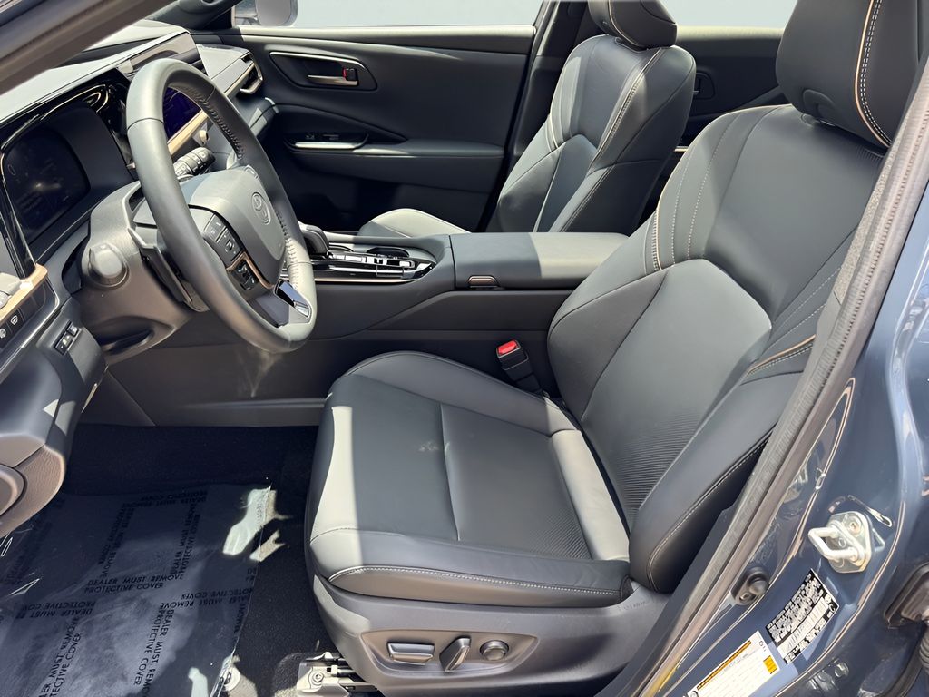 Used Car 2025 Toyota Crown Signia  Limited For Sale Under $50,000 In Austin, Texas