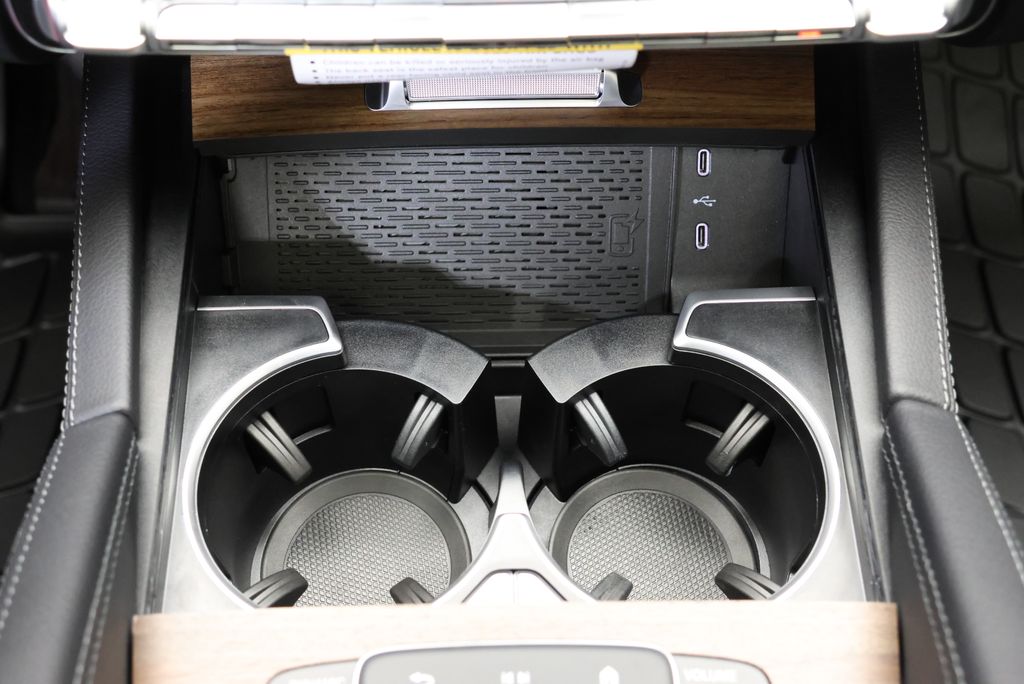 Thumbnail: 2026 Mercedes-Benz GLE - 27