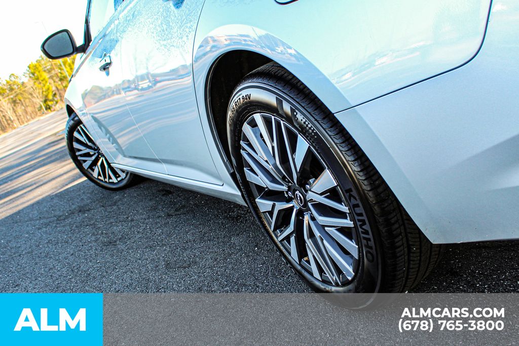 Used 2024 Silver Nissan 2.5 SV image 15