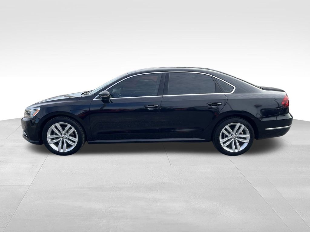 2018 Volkswagen Passat 2.0T SE 8