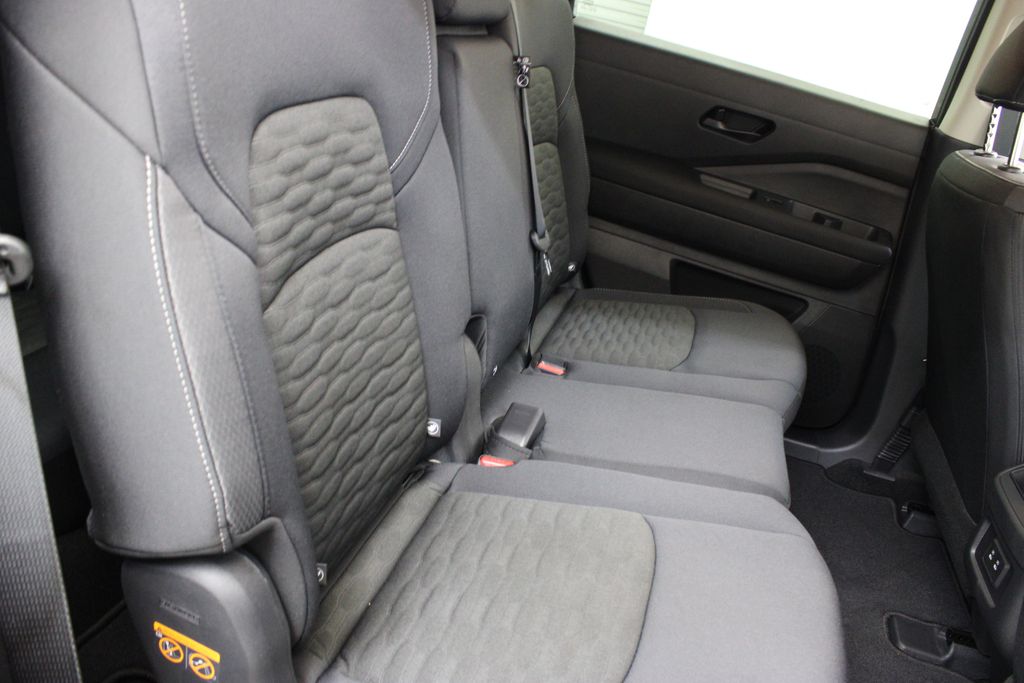 new 2026 Nissan Pathfinder car, priced at $36,175