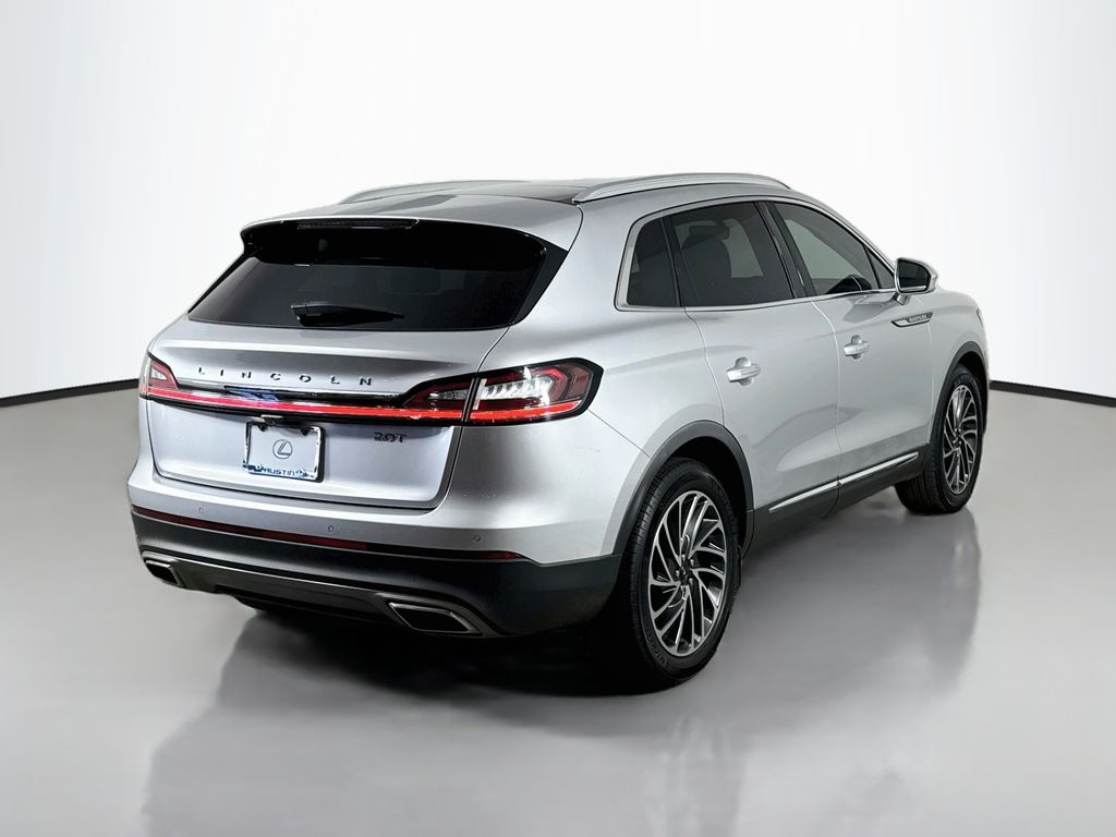 Thumbnail: 2019 Lincoln Nautilus - 5