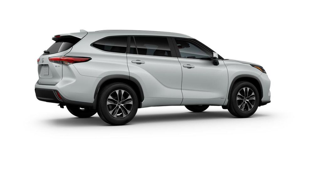 Thumbnail: 2025 Toyota Highlander - 11
