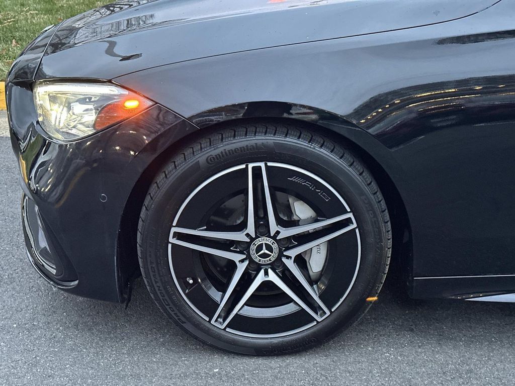 Thumbnail: 2023 Mercedes-Benz C-Class - 13