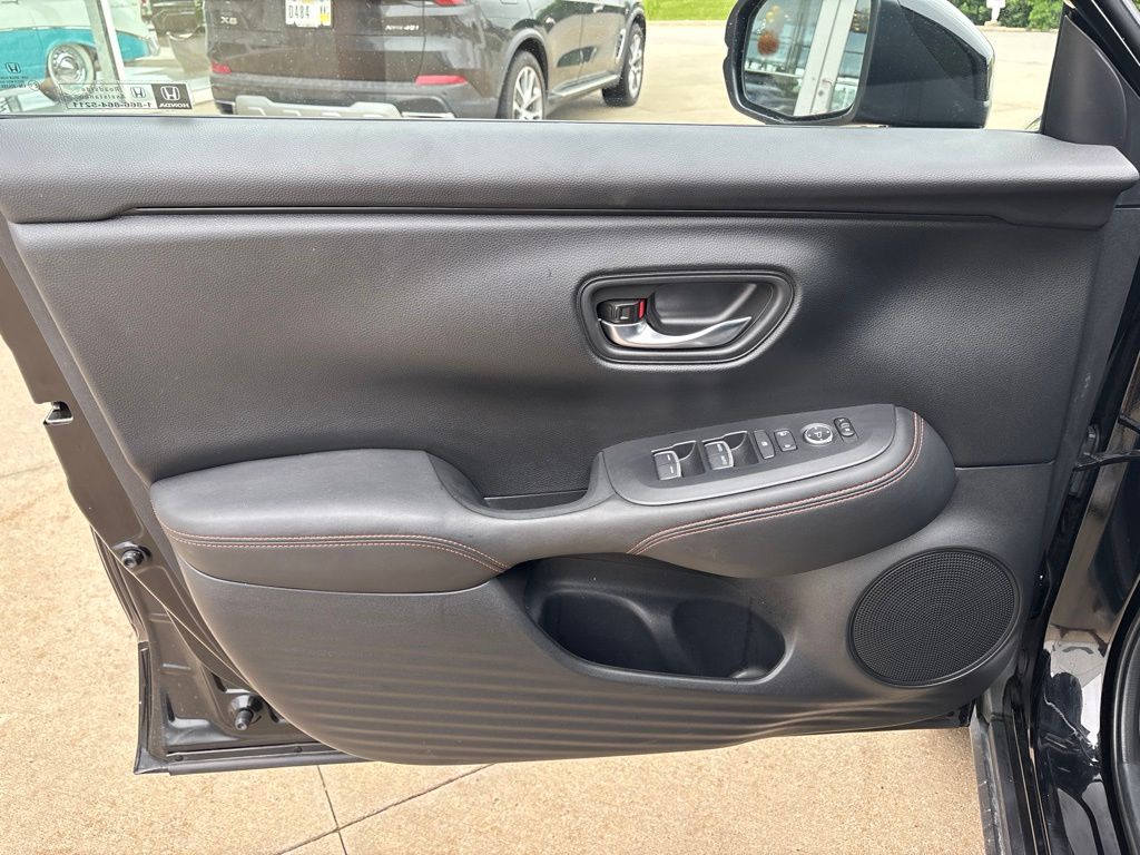 Used 2025 Honda HR-V SUV