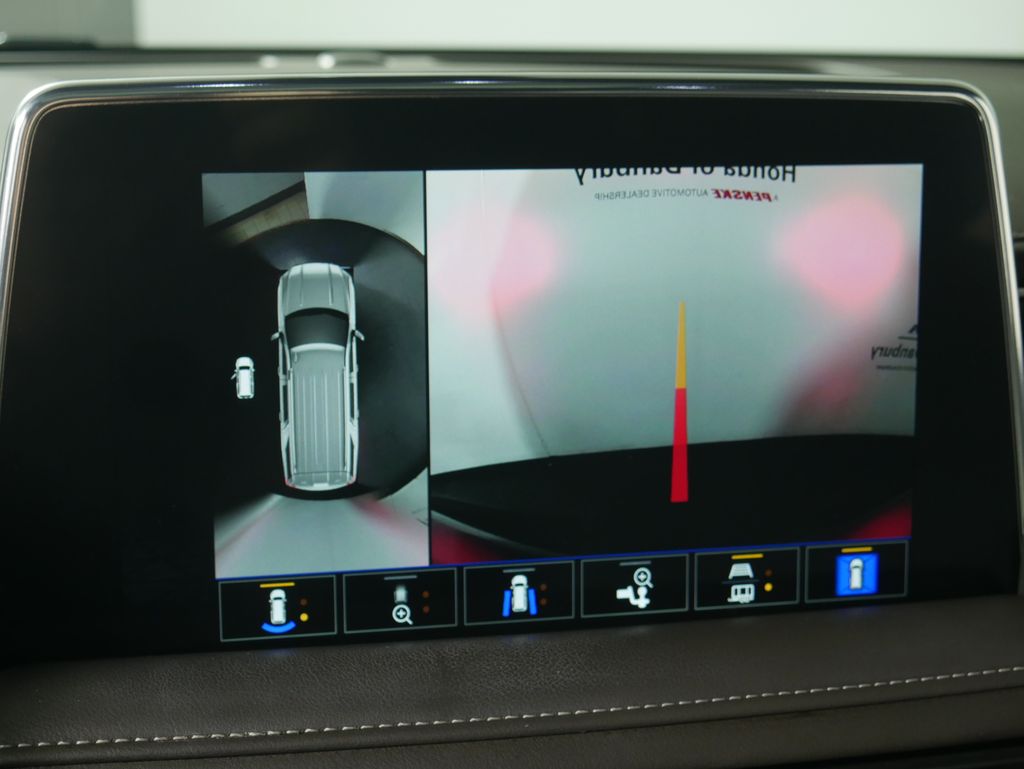 2022 GMC Yukon SLT 25