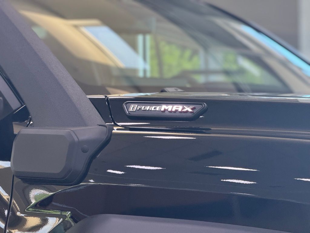 2025 Toyota Tacoma Trailhunter Double Cab photo 3