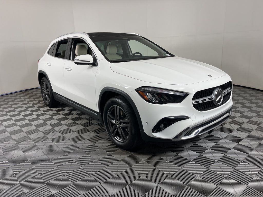 Thumbnail: 2024 Mercedes-Benz GLA - 16