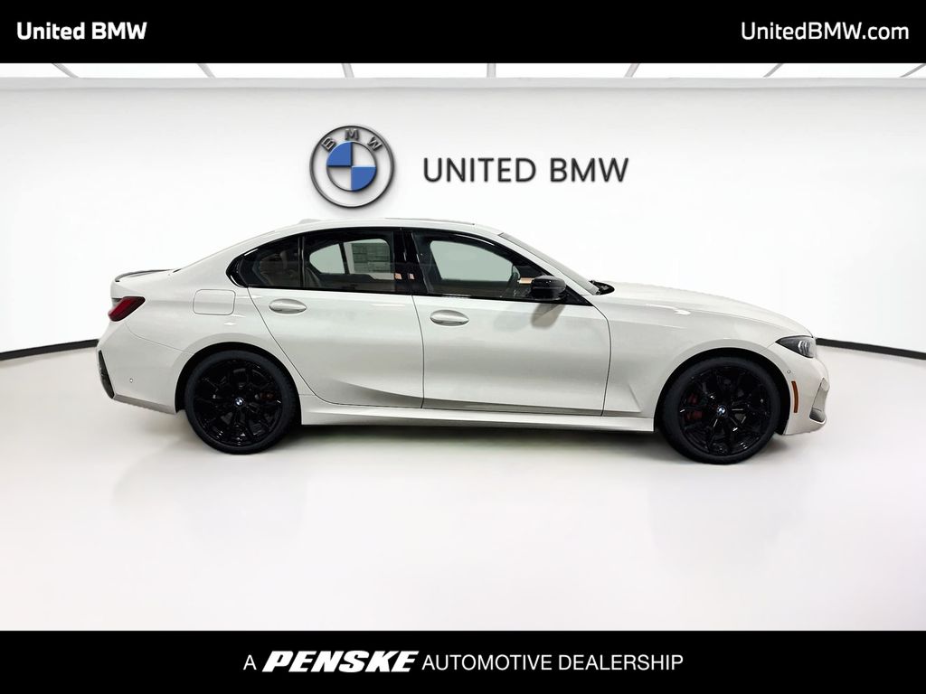 Thumbnail: 2026 BMW 3 Series - 4