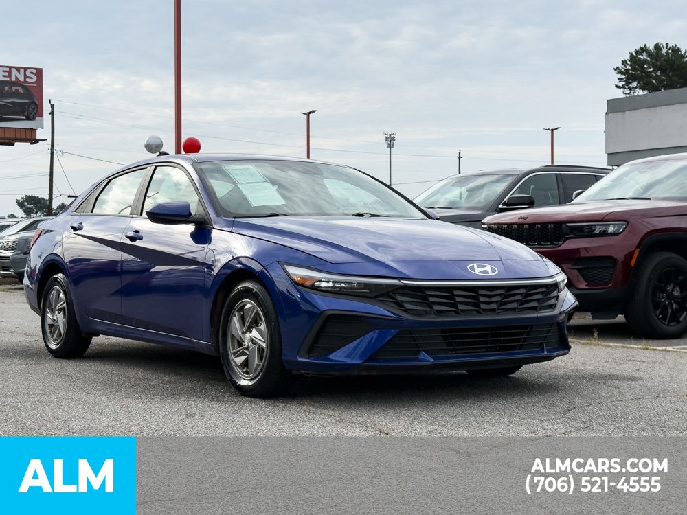 Used 2024 Blue Hyundai SE image 5