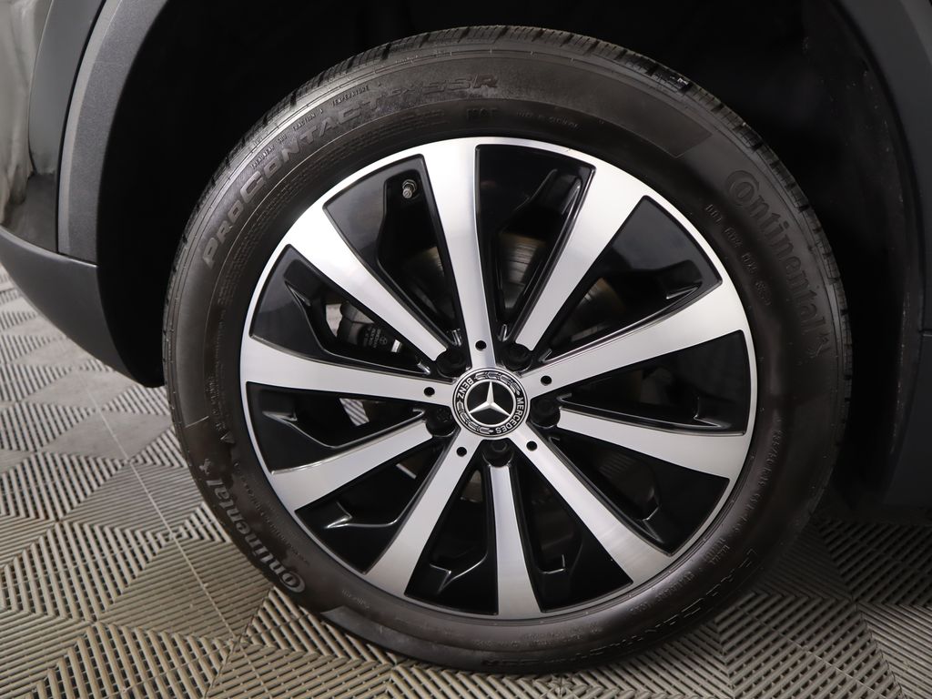 Thumbnail: 2023 Mercedes-Benz GLA - 32