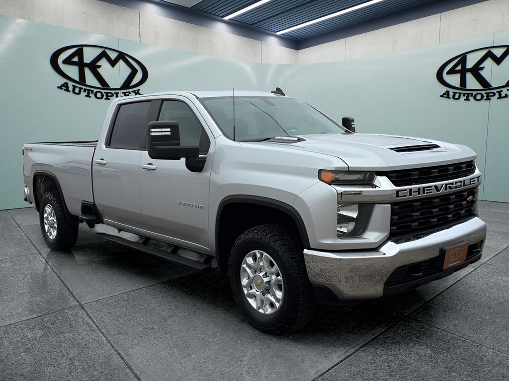Silver Ice Metallic 2022 Chevrolet Silverado 3500HD LT Crew Cab 4WD Pickup Truck Four-Wheel Drive Automatic