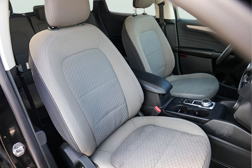 Used Car 2022 Ford Escape  Se For Sale Under $20,000 In Austin, Texas