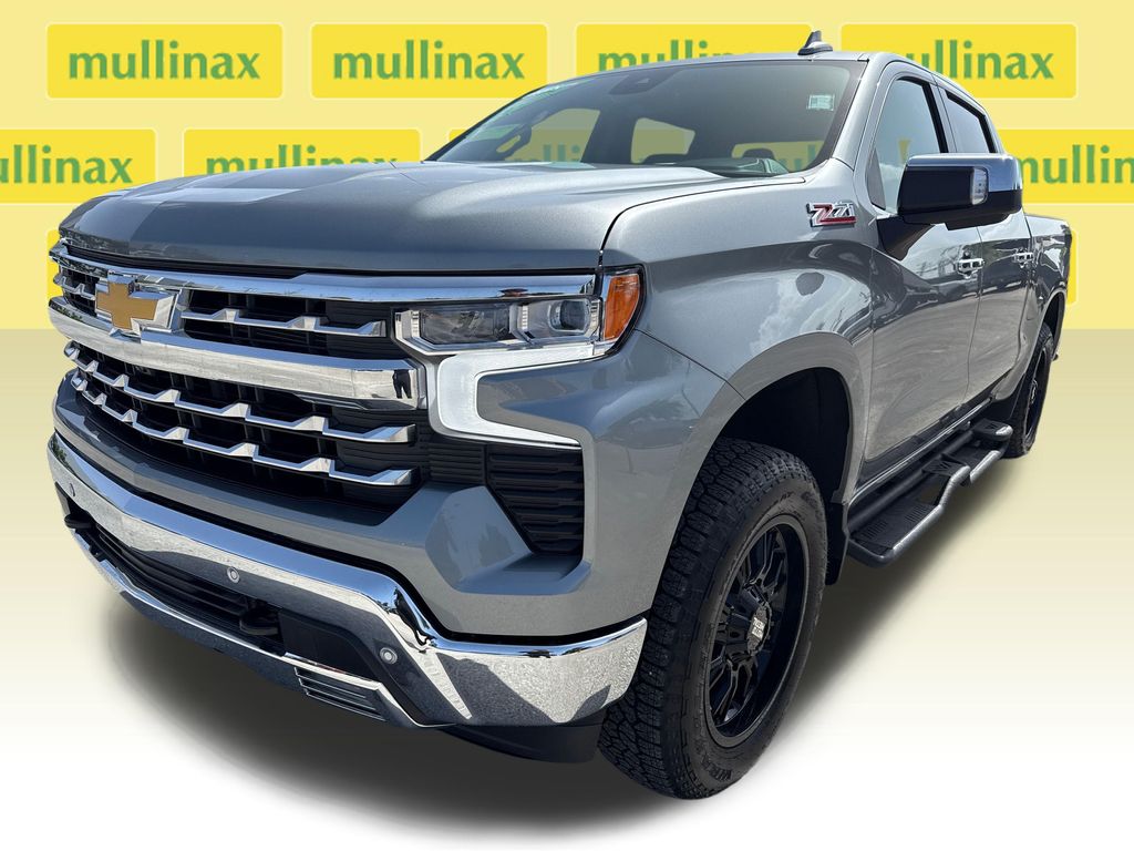 Used 2025 Gray Chevrolet LTZ image 9