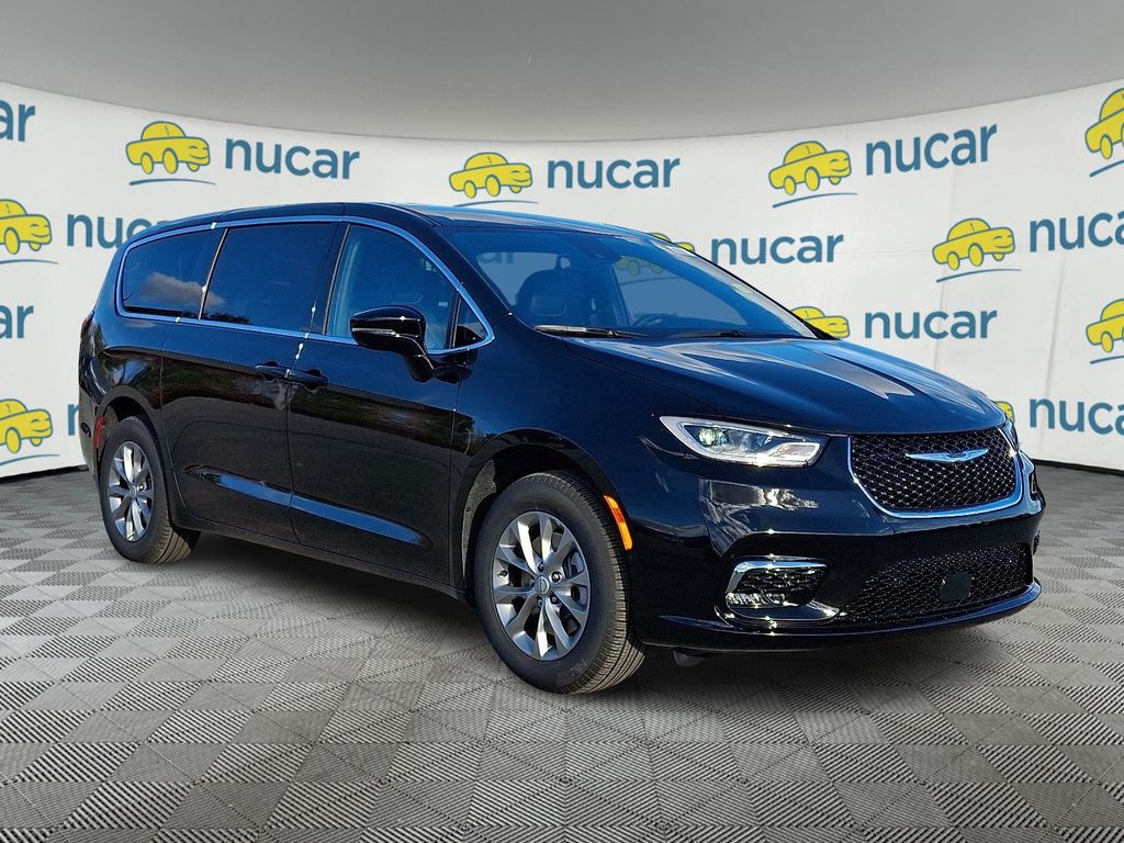 2026 Chrysler Pacifica — photo 1