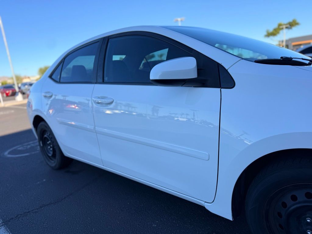 Thumbnail: 2017 Toyota Corolla - 7